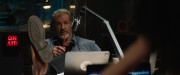 On.the.Line.2022.BDRip.1080p.seleZen.mkv snapshot 00.22.00.626